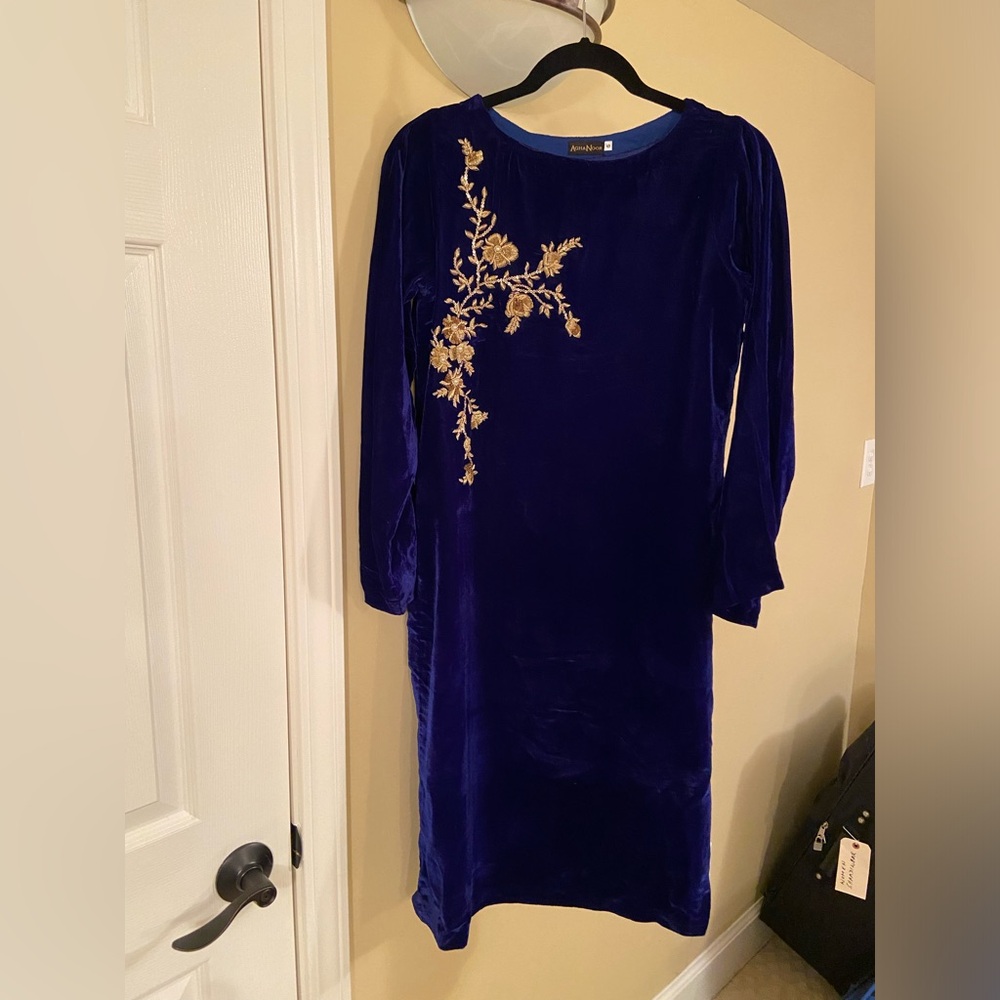 NWOT agha noor size small velvet kurta